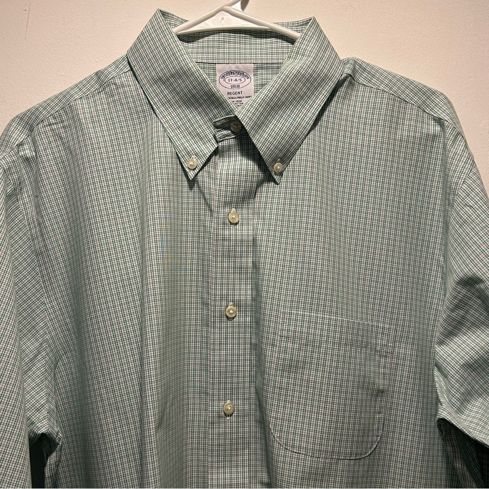 Brooks Brothers Men's Green Plaid Button-Down Shirt